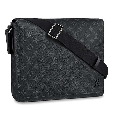 louis vuitton mens shoulder bag|louis vuitton waist bag men.